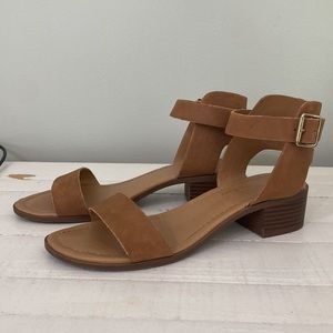 Brown Sandals // Good Condition